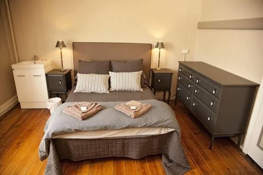 Royal Gatton Hotel Esterno foto